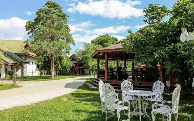 Capital O923 Elephant At Baan Tawai