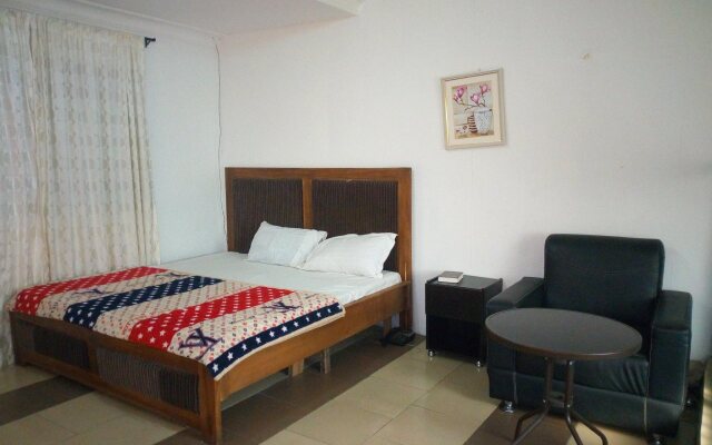 Crown Hotel