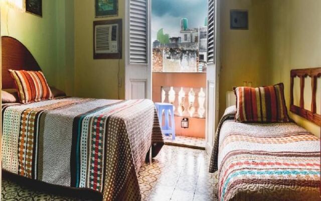 Hostal Balcones Consulado