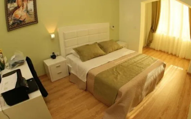White City Hotel