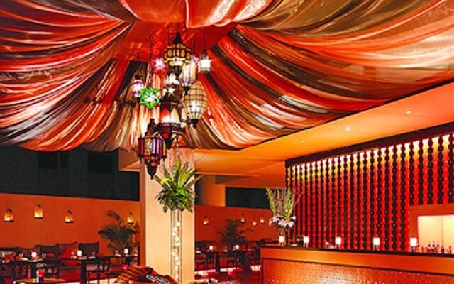 The Resonance Club at State Tower, Bangkok, Thailand