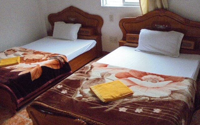 Catba Hostel