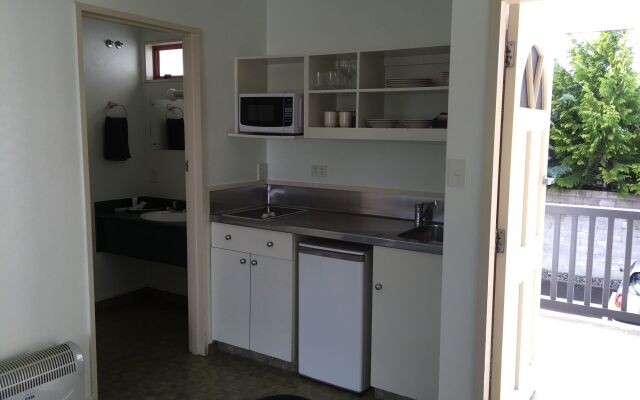 Destiny on Fitzherbert Motel