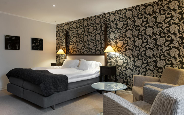 Elite Hotel Savoy