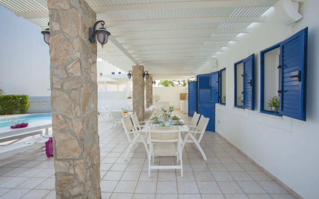 Mimosa Seafront Villa