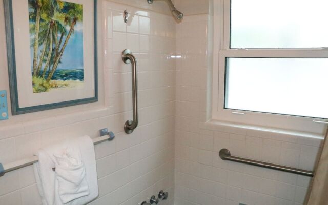 Jamaica Royale 025 - 1 Bedroom Condo