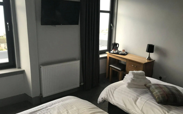 The Knowes Hotel & Restaurant