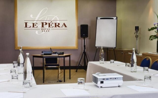 Le Pera Hotel