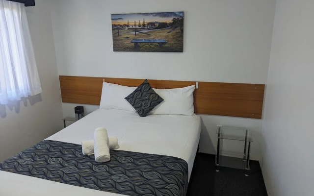 Haven Waters Motel & Apartments