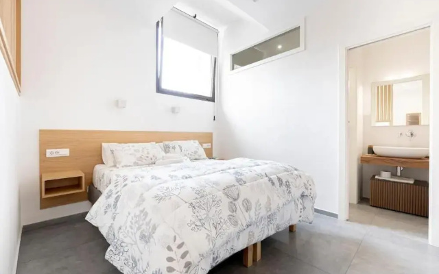 Eos Elegant Apartment & Suites