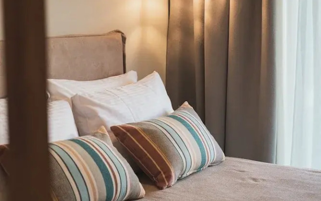 The Olive Nest by Elite