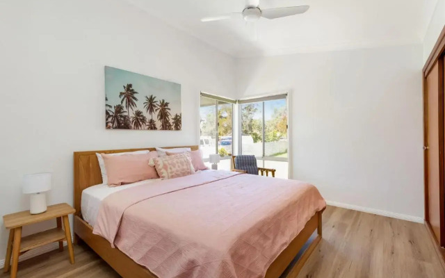 Golden Sands - Pet Friendly - 2 Mins Walk to Beach