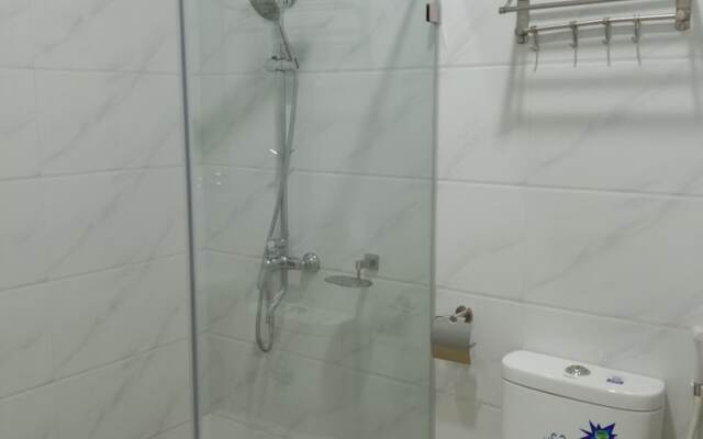 Meaco Royal Hotel- Lucena