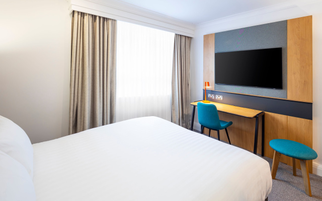 Holiday Inn Gloucester-Cheltenham by IHG