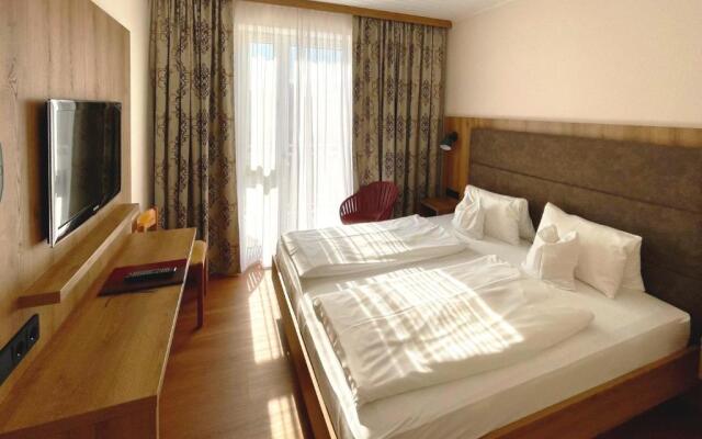 Dorf Hotel Grüner Baum