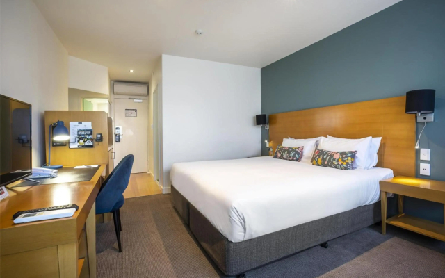 Nightelier Devonport Gateway Hotel