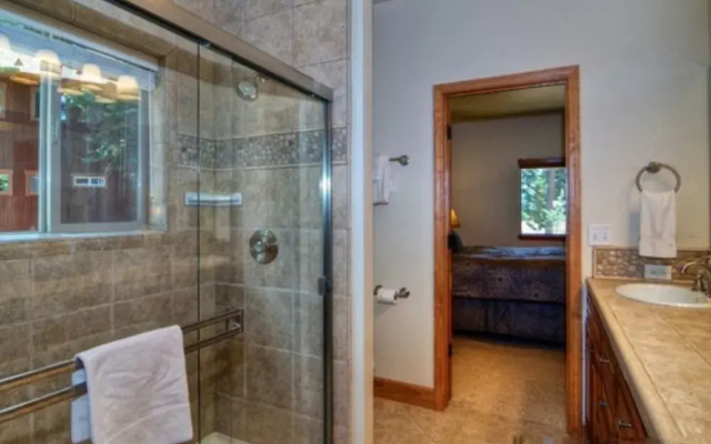 Perfect Fit 4 Br home by RedAwning