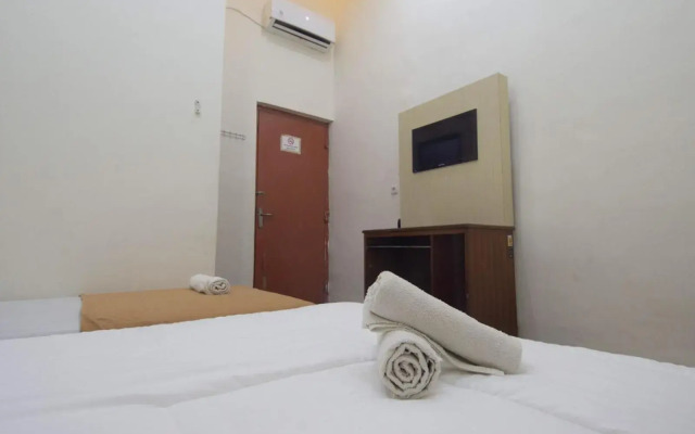 OYO 2240 Simpang Tujuh Residence