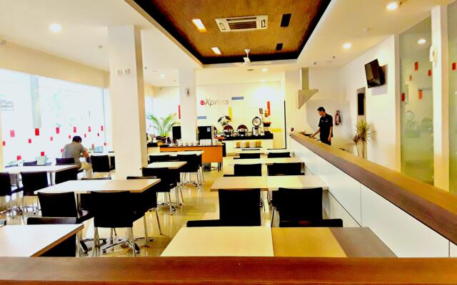 Amaris Hotel Nagoya Hill - Batam