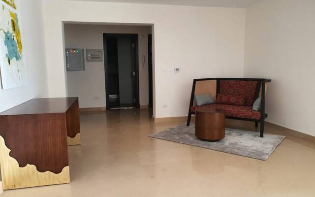 Vesta - Luxury Apt - 3br - Cfc IV