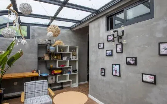 Anji Anshe Homestay (Yunshang Grassland Shop)