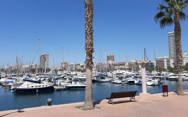 Apartamento Grande - Castillo Santa Barbara