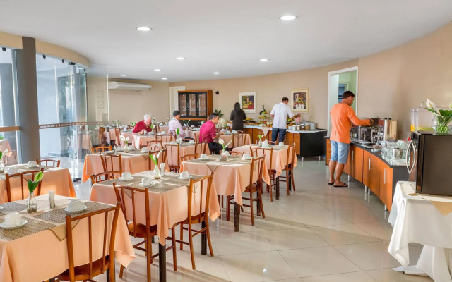 Hotel Porto Nápolis