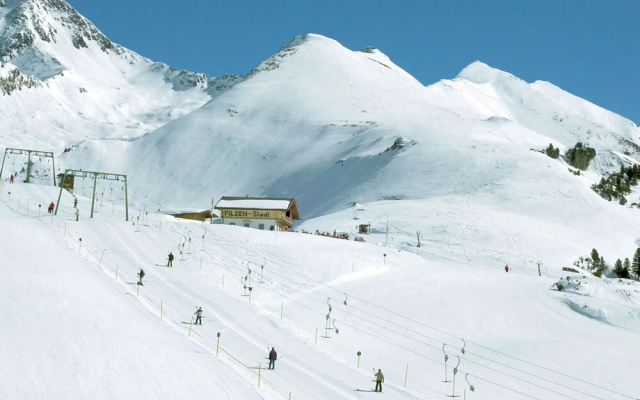 Idyllic Apartment in Hippach with Ski Storage near Ski Area