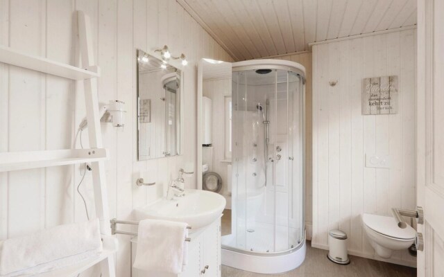 Awesome Home in Zerpenschleuse With 2 Bedrooms, Wifi and Sauna
