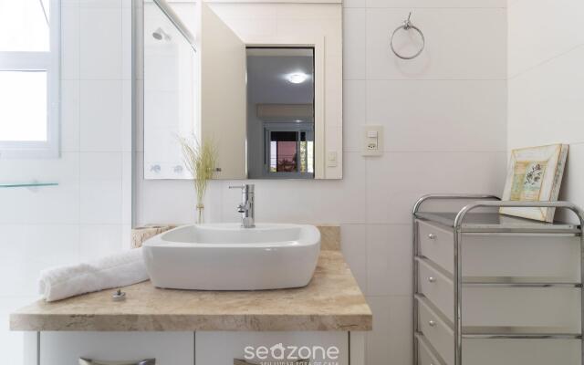 Belo apto c/ churrasqueira a 700m da praia BDJ0105