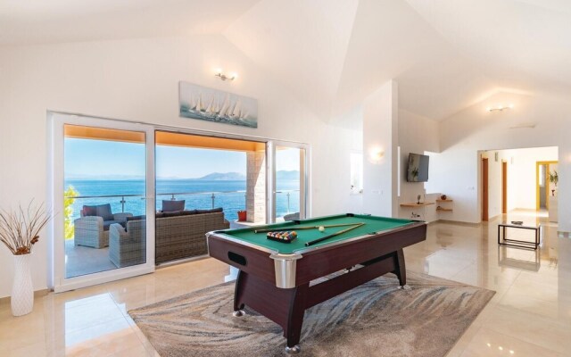 Nice Home in Crnja Luka With Wifi and 4 Bedrooms