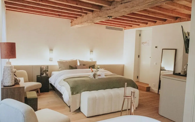 The Burgundy - Boutique B&B