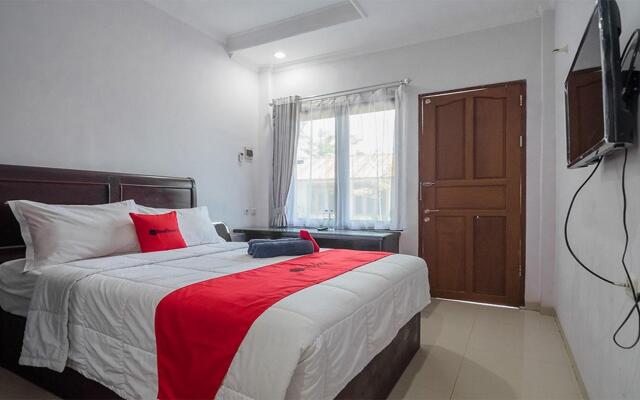 RedDoorz Syariah near Sepinggan Airport Balikpapan