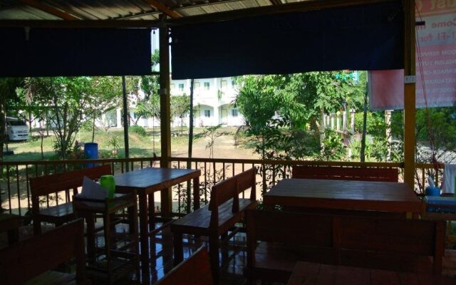 Din Dee Resort