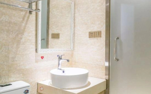 8090 fashion business hotel (Taizhou Yinan Street store)