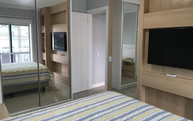 Apto. 03 Quartos à 500m da Praia