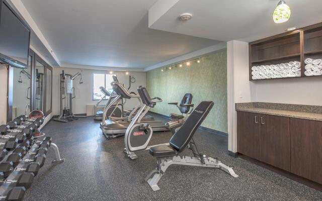 Holiday Inn Charlotte Airport by IHG