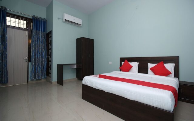 OYO 16150 Suraj Guest House