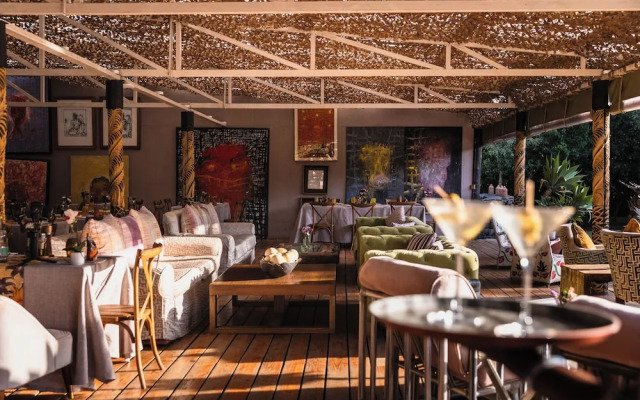 Hemingways Eden Residence