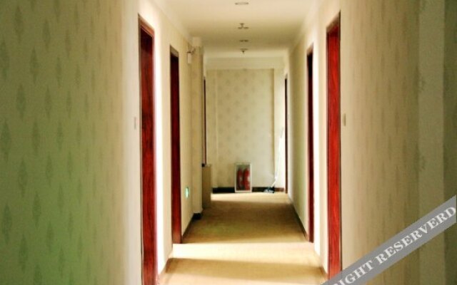 Yijia Business Hotel