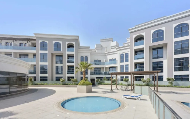 Spacious Studio in Art Gardens Gym Pool