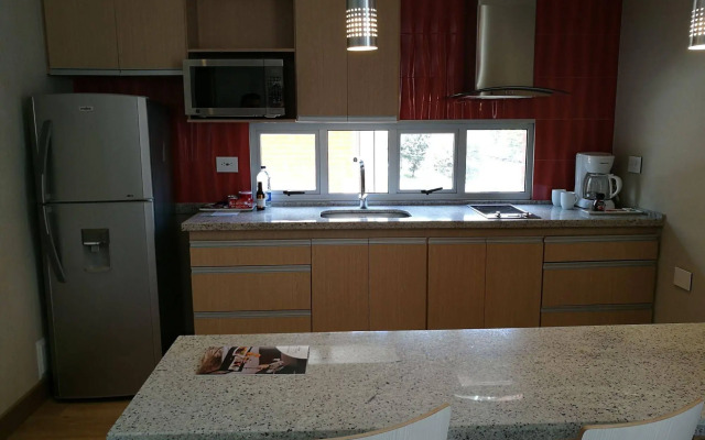 Hotel Plaza Suites