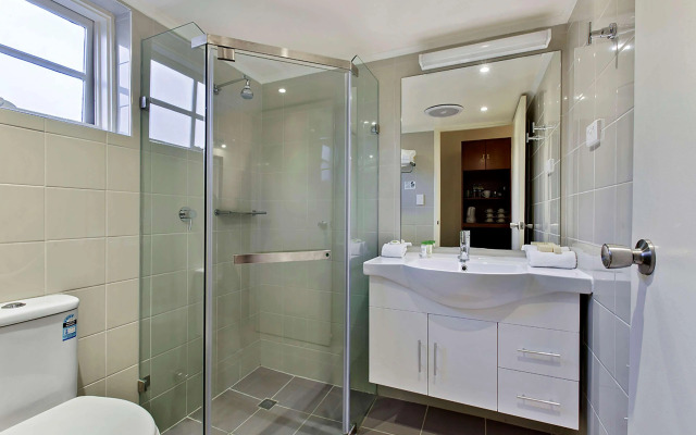 Best Western Plus Buckingham International