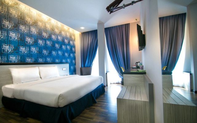 Indra Hotel - Boutique Suites