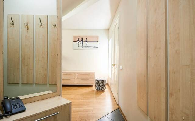 Апартаменты Home-Hotel, ул. Мечникова, 7