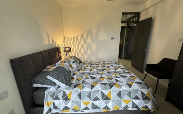 Captivating 5-bed Apartment Near Sion Mills