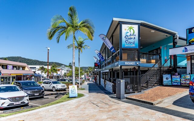 Airlie Sun & Sand Accommodation 2