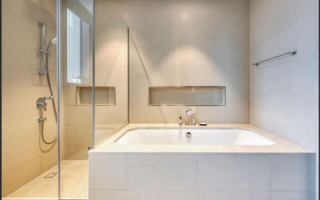 Downtown Views 1 - 1608- DT