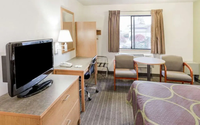 Super 8 By Wyndham Bend