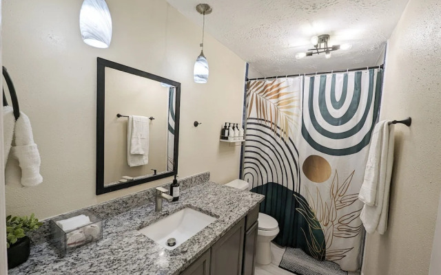 Vibrant Getaway Say Hello to the Best of Houston